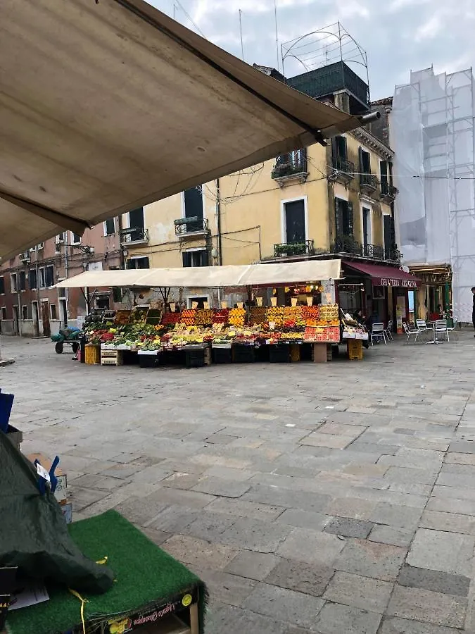 Ca Marga Cannaregio - Central Venetian Style 2 Bedroom Apartment
